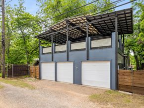 2202 Garden ST B, Austin TX 78702