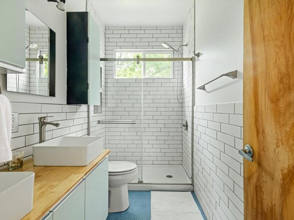 2202 Garden ST B, Austin TX 78702