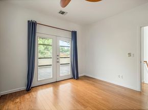 2202 Garden ST B, Austin TX 78702