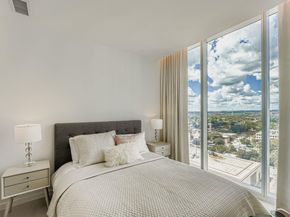 313 W 17th ST 1404, Austin TX 78701