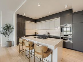 313 W 17th ST 1404, Austin TX 78701