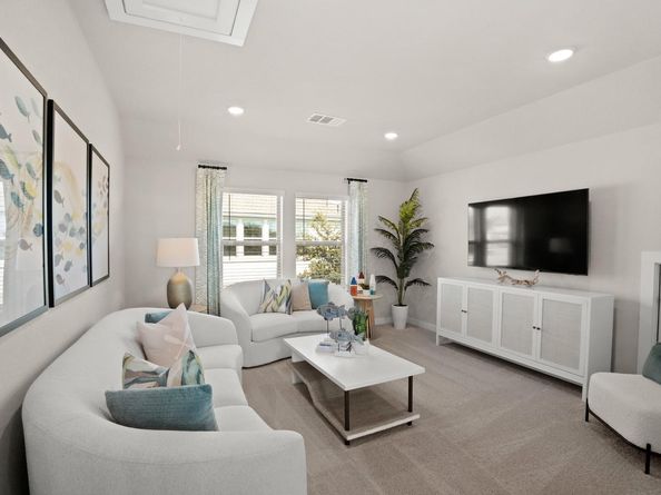 8112 Turning Leaf CIR, Lago Vista TX 78645