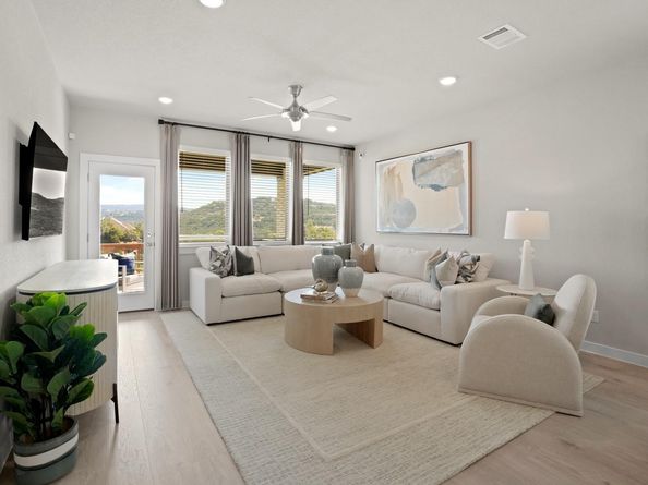 8112 Turning Leaf CIR, Lago Vista TX 78645