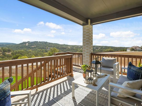 8112 Turning Leaf CIR, Lago Vista TX 78645