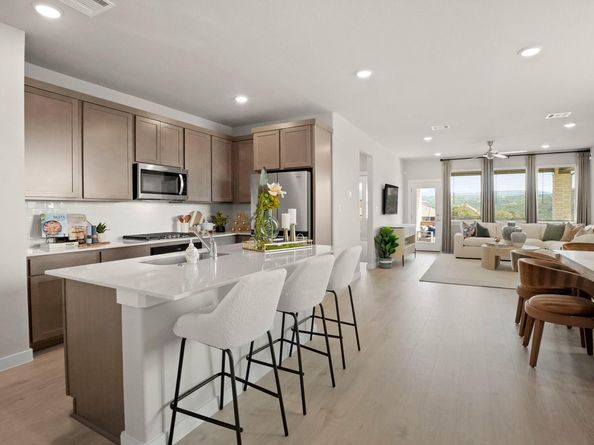 8112 Turning Leaf CIR, Lago Vista TX 78645