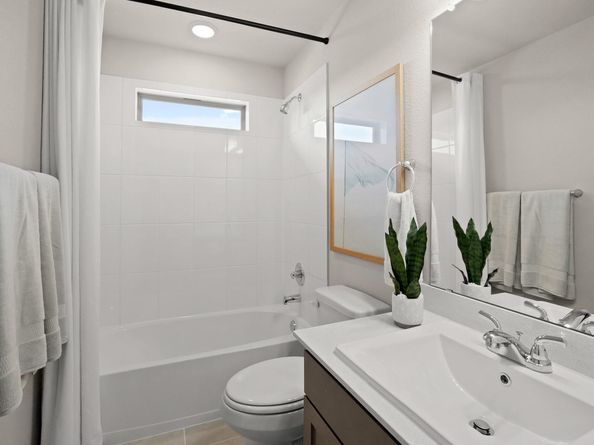 8112 Turning Leaf CIR, Lago Vista TX 78645