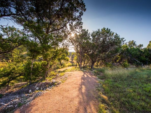 8112 Turning Leaf CIR, Lago Vista TX 78645