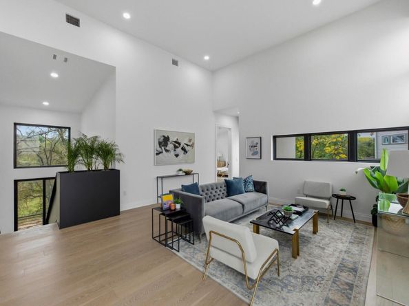 5013 Rob Scott ST, Austin TX 78721