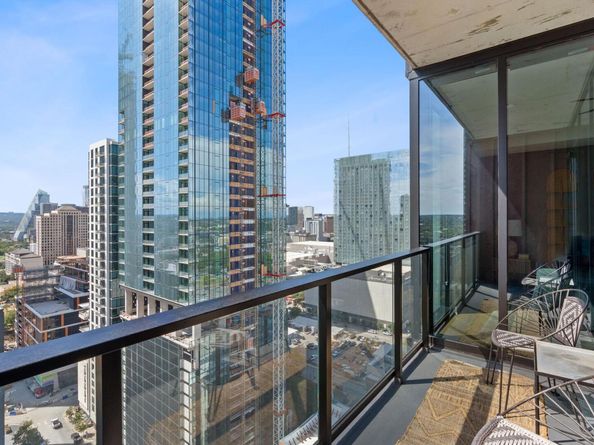 84 E East Ave 2010, Austin TX 78701