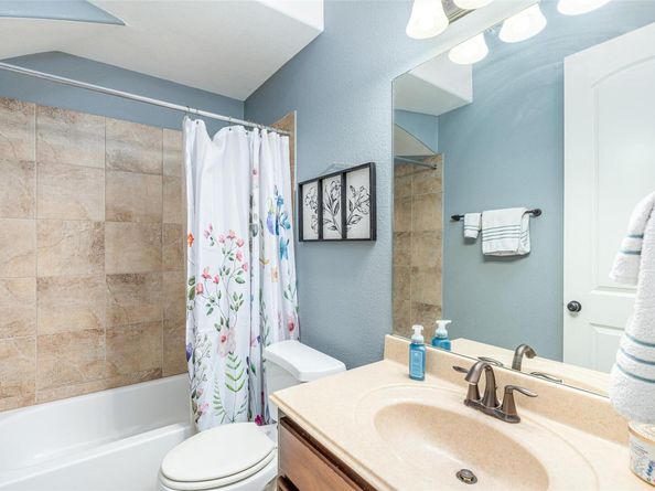 401 Bluff Point BND, Cedar Park TX 78613