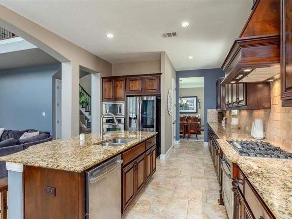 401 Bluff Point BND, Cedar Park TX 78613