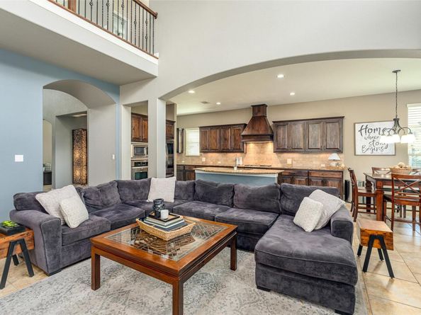 401 Bluff Point BND, Cedar Park TX 78613
