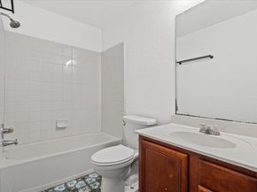 4600 Cottonwood ST, Austin TX 78744