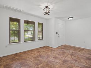 4600 Cottonwood ST, Austin TX 78744