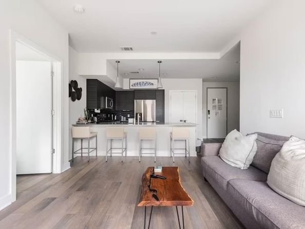 1800 E 4th ST 350, Austin TX 78702