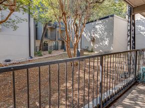 935 La Posada DR 156, Austin TX 78752