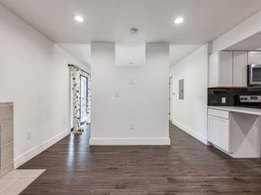 935 La Posada DR 156, Austin TX 78752