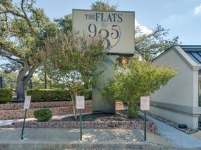 935 La Posada DR 156, Austin TX 78752