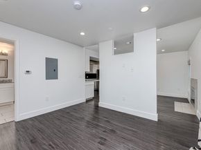 935 La Posada DR 156, Austin TX 78752
