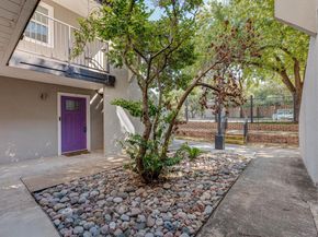 935 La Posada DR 156, Austin TX 78752