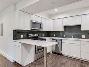 935 La Posada DR 156, Austin TX 78752