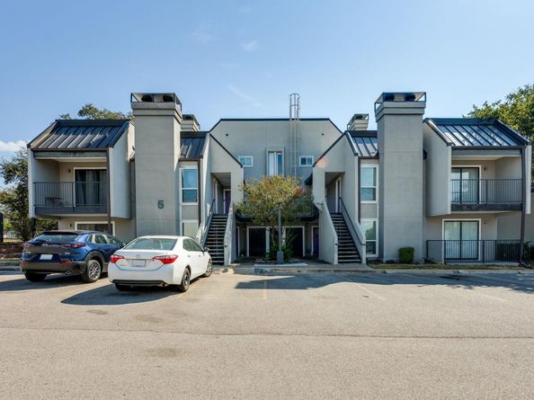 935 La Posada DR 156, Austin TX 78752