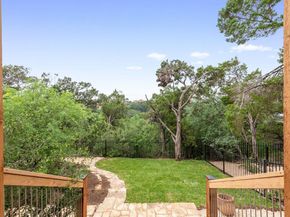 307 Nautilus Ave, Lakeway TX 78738