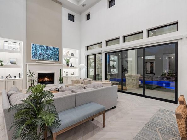 505 Woodside TER, Austin TX 78738