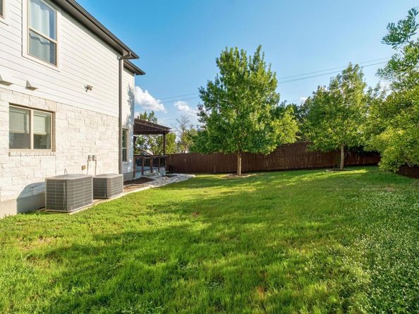 7925 Tusman DR, Austin TX 78735