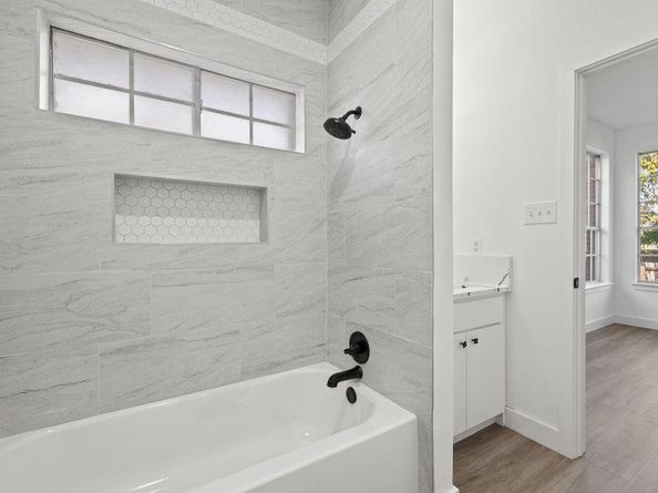 14604 Ballyclarc DR, Austin TX 78717