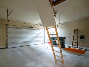 8700 Old Corral CV, Austin TX 78737