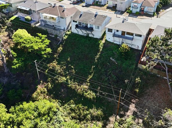396 Crestlake Drive, San Francisco CA 94132