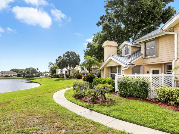 2302 Chadwick Court, Boynton Beach FL 33436