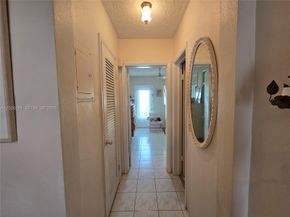 820 SW 11 Street 4B, Hallandale Beach FL 33009