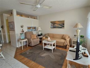 820 SW 11 Street 4B, Hallandale Beach FL 33009