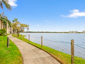 118 Lake Emerald Drive 110, Oakland Park FL 33309
