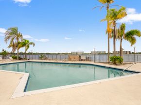 118 Lake Emerald Drive 110, Oakland Park FL 33309