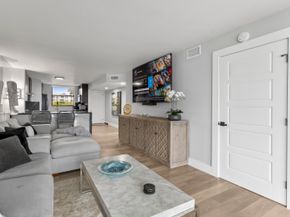 118 Lake Emerald Drive 110, Oakland Park FL 33309