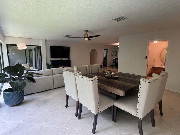 1639 Embassy Drive, West Palm Beach FL 33401