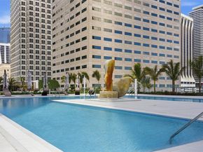 325 S Biscayne Boulevard 4022, Miami FL 33131