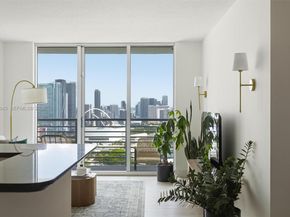 325 S Biscayne Boulevard 4022, Miami FL 33131