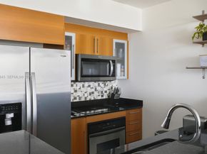 325 S Biscayne Boulevard 4022, Miami FL 33131