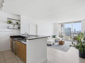 325 S Biscayne Boulevard 4022, Miami FL 33131