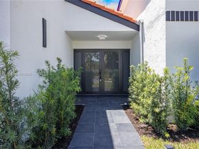 1543 SW 1st Avenue, Boca Raton FL 33432