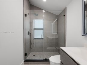 1543 SW 1st Avenue, Boca Raton FL 33432