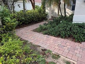 748 Tulip Circle, Weston FL 33327