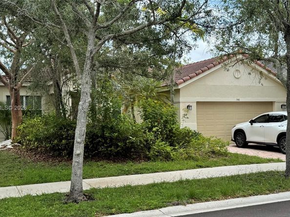 748 Tulip Circle, Weston FL 33327
