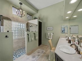 207 Sunset Bay Court, Palm Beach Gardens FL 33418