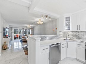 3201 NE 8th Street 405, Pompano Beach FL 33062