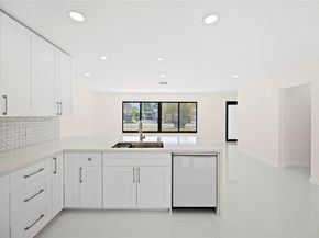 21 SE 7th Street, Pompano Beach FL 33060